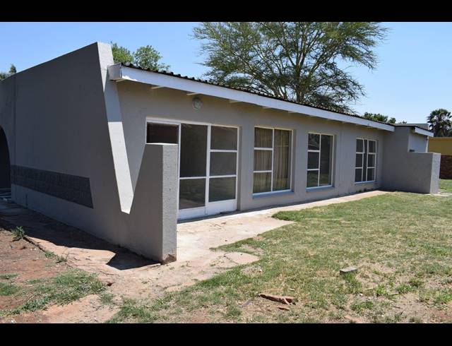 3 BEDROOM HOUSE FOR SALE IN CLAREMONT